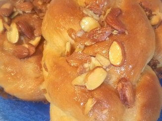 Сдобная булка/булочки с миндальной глазурью