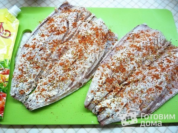 Запеченная скумбрия с кабачками и помидорами черри фото к рецепту 4