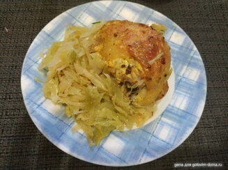 Капуста, запечённая в духовке с курочкой