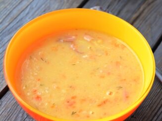 Гороховый суп с копчеными ребрышками - для гурманов