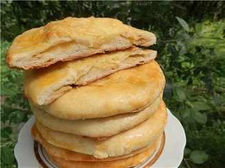 Менгрельские xачапури  с сыром и Кубдари с мясом