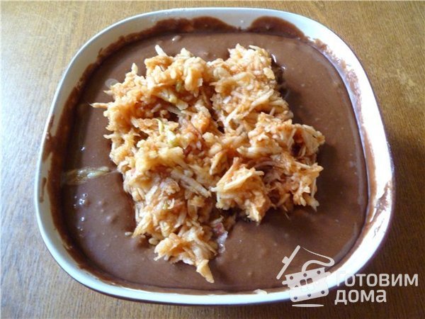 Шоколадно-яблочный пирог фото к рецепту 6