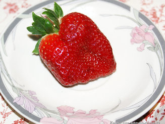 Пирожные с клубникой
