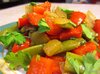 Теплый салат из стручковой фасоли "Вертолет" и перцев