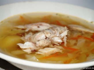 Щи из свежей капусты с курицей