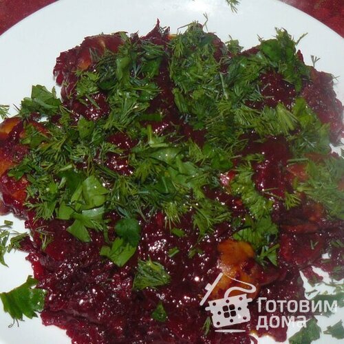 Куриные ножки под свеклой