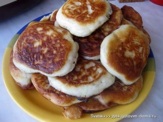 Пышные оладушки на дрожжах