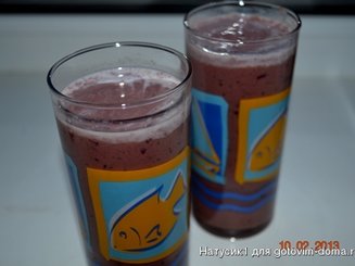 Шоколадно-фруктовый милк-шейк