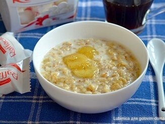 Banana Bread Porridge - Овсяная каша с бананами и орехами