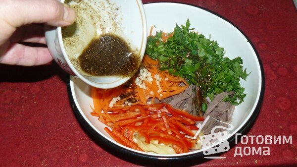 Салат со свиным сердцем по-корейски фото к рецепту 4