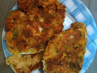 Куриные отбивные в морковной панировке