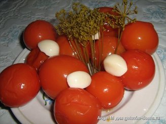 Быстрые маринованные помидоры