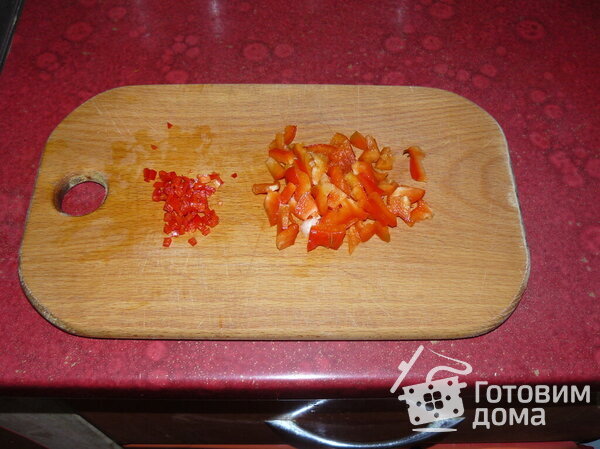 Салат с консервированным тунцом и фасолью фото к рецепту 6