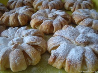 "Ананасовые хризантемы" (ананасы в слойке)
