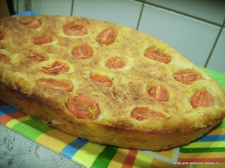 Творожно-хлебная запеканка с сыром и помидорами