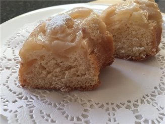 Шарлотка с яблоками