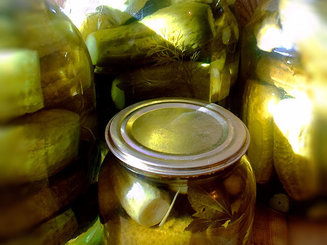 Маринованные огурчики  ( семейный рецепт )