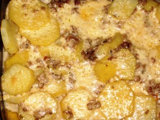 Запеканка из фарша и картофеля