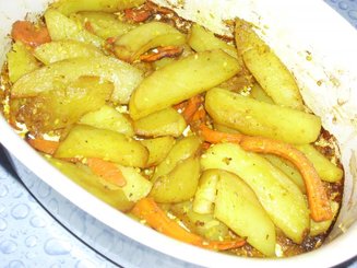 Картофель со специями, запеченный в духовке