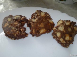 Орехово-шоколадный непеченый кекс