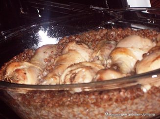 Курица с гречкой в духовке