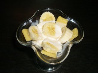 Бананы с сыром и орехами