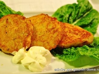 Деруны с начинкой из курицы, грибов и феты