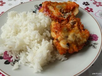 Курица в розовом соусе