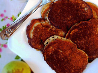 Овсяные оладьи с яблоками