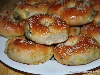 Пирожки - колечки с цуккини и яйцом