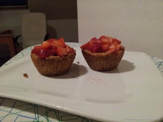 Пирожные с клубникой и рикоттой