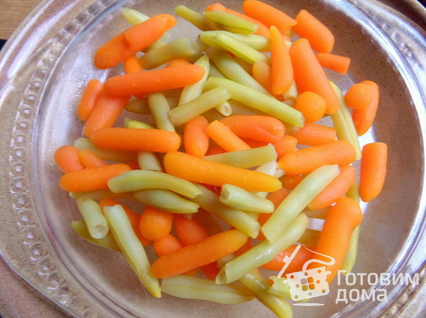 Овощной салат с копчёной сельдью фото к рецепту 3