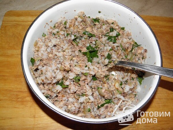Рыбный пирог с консервами фото к рецепту 3