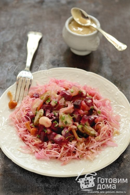 Винегрет с капустой, грибами и заправкой без масла