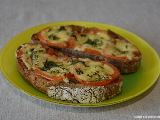 Потапцы с помидорами