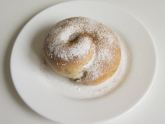 Творожные улитки с джемом