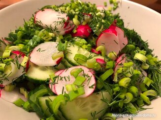 Салат из редиса с огурцами