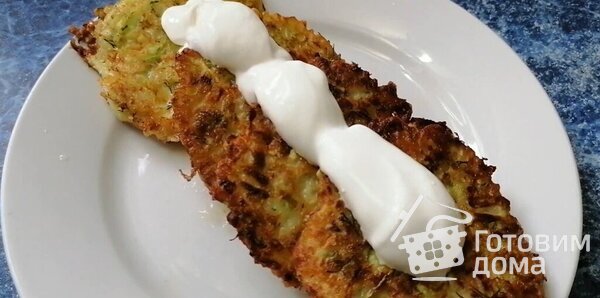 Кабачковые оладьи с морковью и сыром фото к рецепту 4