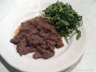 Бульгоги ( говядина с соусом из киви и лука)