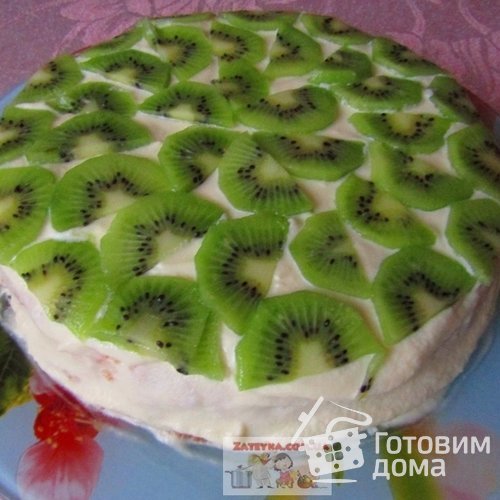 Бисквитный торт с масляным кремом и фруктами