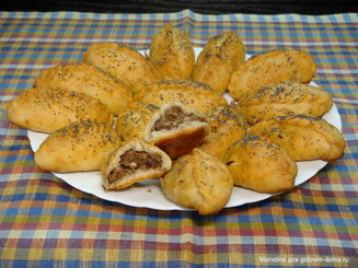 Открытые пирожки с сыром и зеленью