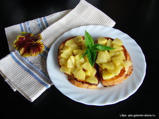 Гренки с карамелизированными яблоками (от Гордона Рамзи)