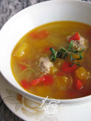 Тыквенный суп с фрикадельками из брынзы