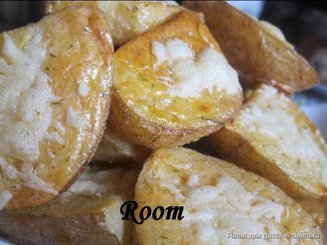 Картофель, запеченный под соусом
