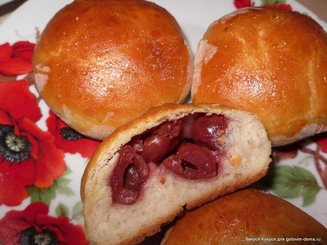Булочки с корицей и черносливом