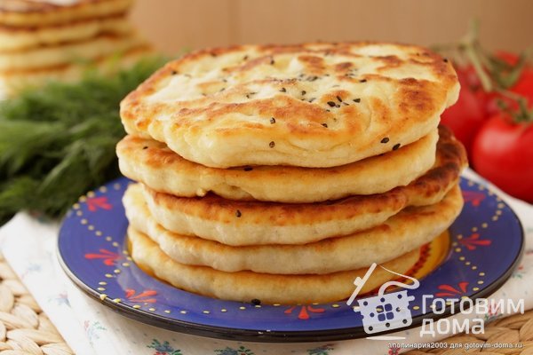 Бхатури — индийские лепешки фото к рецепту 1
