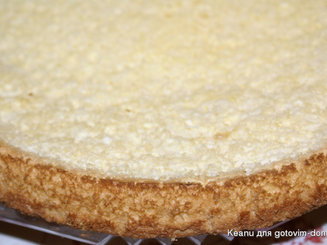 Пирожные с клубникой