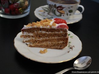 Легкий  медовик (жидкое тесто)