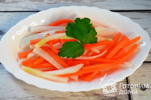 Дайкон и морковь маринованные фото к рецепту 3
