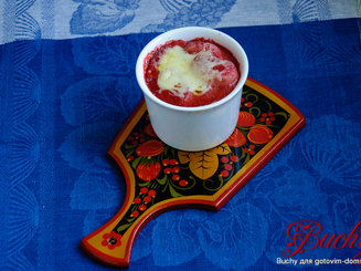 Ньокки с клубникой и сыром